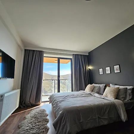 شقة Four Seasons New Gudauri By Gudauri Travel الغرفة الصورة